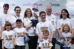 walkathon11post_3_730