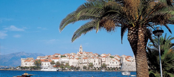 Win holidays and flights with Monarch.co.uk